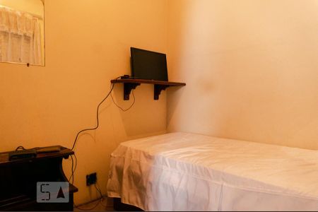 Casa à venda com 630m², 3 quartos e 4 vagas Casa à venda com 630m², 3 quartos e 4 vagasQuarto de Serviço