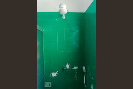 Casa à venda com 630m², 3 quartos e 4 vagas Casa à venda com 630m², 3 quartos e 4 vagasBanheiro da Edícula