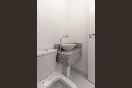 Apartamento para alugar com 83m², 3 quartos e 2 vagas Apartamento para alugar com 83m², 3 quartos e 2 vagasBanheiro