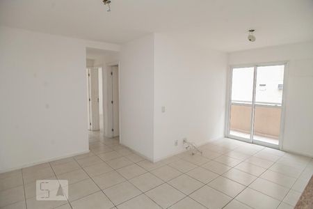 Sala de apartamento para alugar com 3 quartos, 68m² em Pechincha, Rio de Janeiro