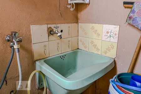 Casa à venda com 220m², 3 quartos e 2 vagasDetalhe Lavanderia