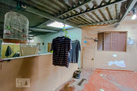 Casa à venda com 220m², 3 quartos e 2 vagasQuintal