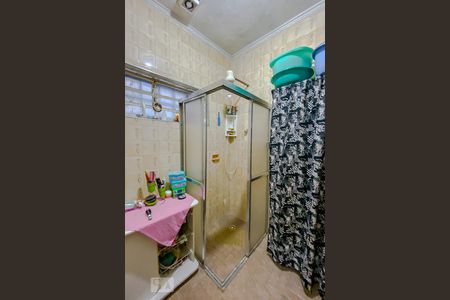 Casa à venda com 220m², 3 quartos e 2 vagasBanheiro