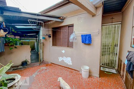 Casa à venda com 220m², 3 quartos e 2 vagasQuintal