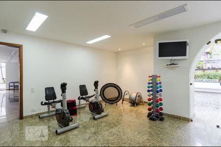 Apartamento à venda com 228m², 4 quartos e 3 vagas Apartamento à venda com 228m², 4 quartos e 3 vagasÁrea Comum