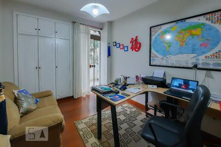 Apartamento à venda com 228m², 4 quartos e 3 vagas Apartamento à venda com 228m², 4 quartos e 3 vagasQuarto 2