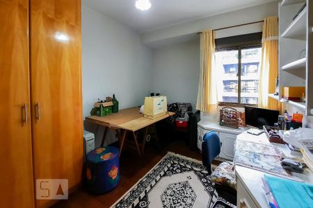 Apartamento à venda com 228m², 4 quartos e 3 vagas Apartamento à venda com 228m², 4 quartos e 3 vagasQuarto 1