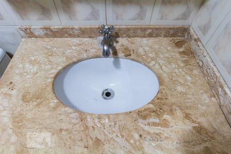 Banheiro de apartamento para alugar com 2 quartos, 70m² em Vila Alexandria, São Paulo