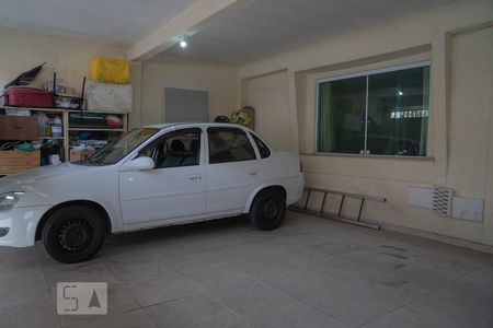 Casa à venda com 204m², 3 quartos e 4 vagasGaragem