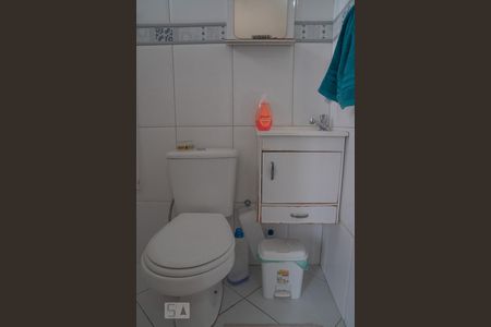 Casa à venda com 204m², 3 quartos e 4 vagasBanheiro Suite 2 