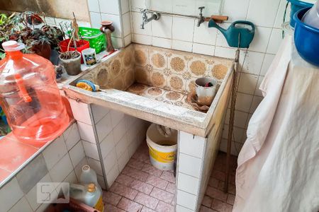 Casa à venda com 175m², 4 quartos e 2 vagas Casa à venda com 175m², 4 quartos e 2 vagasÁrea de Serviço