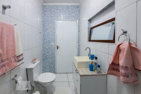 Casa à venda com 175m², 4 quartos e 2 vagas Casa à venda com 175m², 4 quartos e 2 vagasBanheiro 1