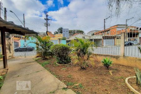 Casa à venda com 175m², 4 quartos e 2 vagas Casa à venda com 175m², 4 quartos e 2 vagasQuintal