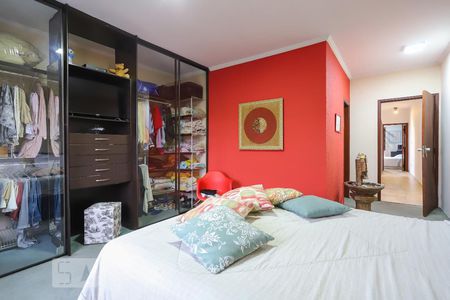 Casa à venda com 220m², 3 quartos e 6 vagas Casa à venda com 220m², 3 quartos e 6 vagasSuíte