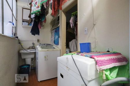 Apartamento à venda com 197m², 4 quartos e 1 vagaÁrea de Serviço