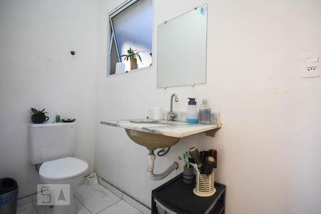 Lavabo de casa para alugar com 4 quartos, 290m² em Jardim Catanduva, São Paulo