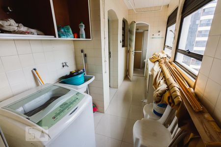 Apartamento para alugar com 150m², 5 quartos e 2 vagasLavanderia
