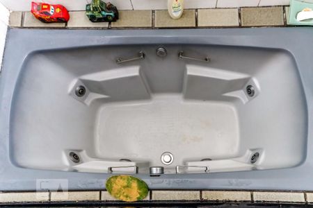 Casa à venda com 260m², 4 quartos e 3 vagasBanheiro da Suíte