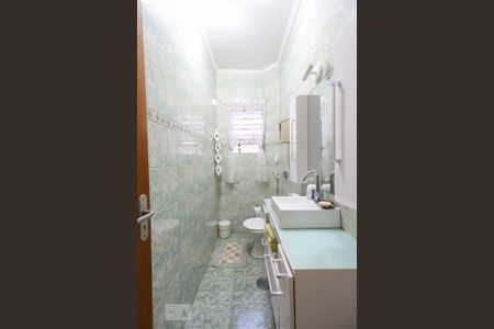 Casa à venda com 200m², 3 quartos e 2 vagas Casa à venda com 200m², 3 quartos e 2 vagasBanheiro