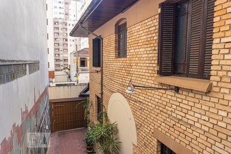 Casa à venda com 230m², 4 quartos e 3 vagasVaranda