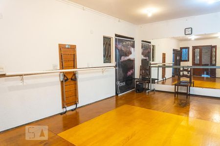 Casa à venda com 230m², 4 quartos e 3 vagasSala 2