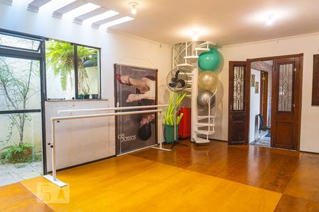 Casa à venda com 230m², 4 quartos e 3 vagasSala 2