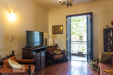 Casa à venda com 230m², 4 quartos e 3 vagasSala de Estar