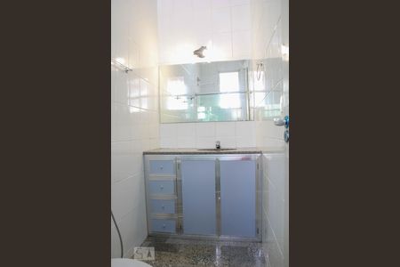 Apartamento à venda com 300m², 3 quartos e 4 vagas Apartamento à venda com 300m², 3 quartos e 4 vagasBanheiro da Suíte