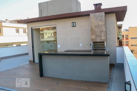 Apartamento à venda com 300m², 3 quartos e 4 vagas Apartamento à venda com 300m², 3 quartos e 4 vagasCobertura