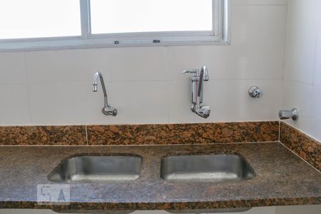 Apartamento à venda com 300m², 3 quartos e 4 vagas Apartamento à venda com 300m², 3 quartos e 4 vagasCozinha