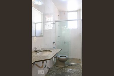 Apartamento à venda com 300m², 3 quartos e 4 vagas Apartamento à venda com 300m², 3 quartos e 4 vagasBanheiro Social