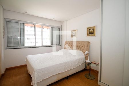 Apartamento à venda com 170m², 3 quartos e 1 vaga Apartamento à venda com 170m², 3 quartos e 1 vagaQuarto 2