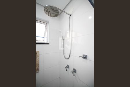 Apartamento à venda com 170m², 3 quartos e 1 vaga Apartamento à venda com 170m², 3 quartos e 1 vagaBanheiro Social