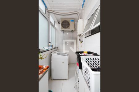 Apartamento à venda com 170m², 3 quartos e 1 vaga Apartamento à venda com 170m², 3 quartos e 1 vagaÁrea de Serviço