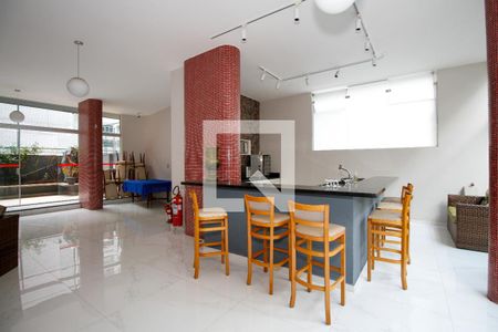 Apartamento à venda com 170m², 3 quartos e 1 vaga Apartamento à venda com 170m², 3 quartos e 1 vagaÁrea Comum - Salão de Festas