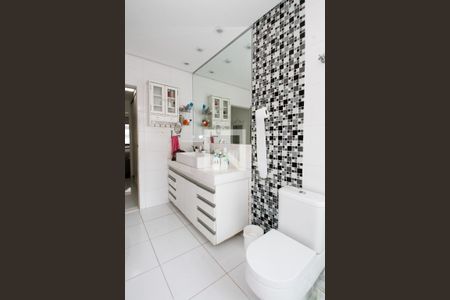 Apartamento à venda com 170m², 3 quartos e 1 vaga Apartamento à venda com 170m², 3 quartos e 1 vagaBanheiro da Suíte