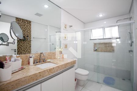 Apartamento à venda com 170m², 3 quartos e 1 vaga Apartamento à venda com 170m², 3 quartos e 1 vagaBanheiro Social