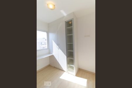 Quarto 1 de apartamento à venda com 2 quartos, 69m² em Jardim Paulista, São Paulo