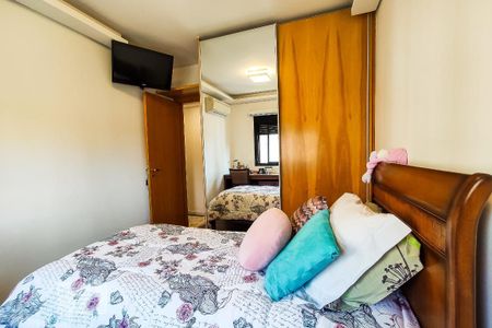 Apartamento à venda com 141m², 3 quartos e 3 vagas Apartamento à venda com 141m², 3 quartos e 3 vagasQuarto 1