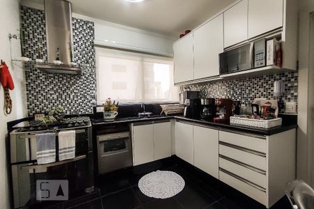 Apartamento à venda com 141m², 3 quartos e 3 vagas Apartamento à venda com 141m², 3 quartos e 3 vagasCozinha