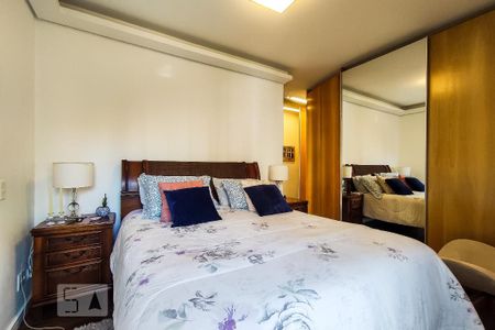 Apartamento à venda com 141m², 3 quartos e 3 vagas Apartamento à venda com 141m², 3 quartos e 3 vagasSuíte