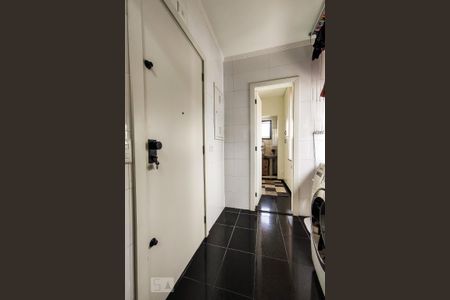 Apartamento à venda com 141m², 3 quartos e 3 vagas Apartamento à venda com 141m², 3 quartos e 3 vagasÁrea de Serviço