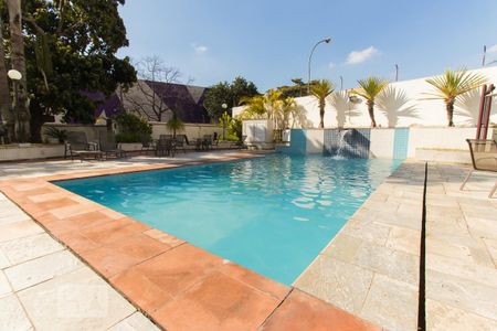 Apartamento à venda com 125m², 4 quartos e 3 vagasÁrea comum - Piscina