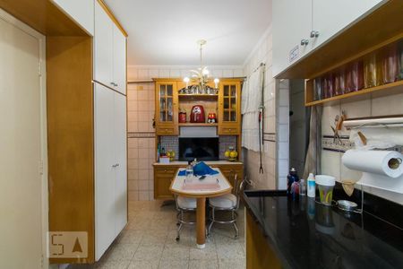 Apartamento à venda com 125m², 4 quartos e 3 vagasCozinha 