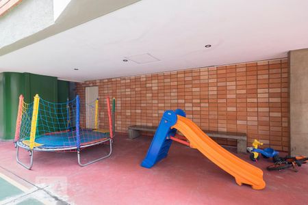 Apartamento à venda com 176m², 4 quartos e 3 vagas Apartamento à venda com 176m², 4 quartos e 3 vagasPlaygrund