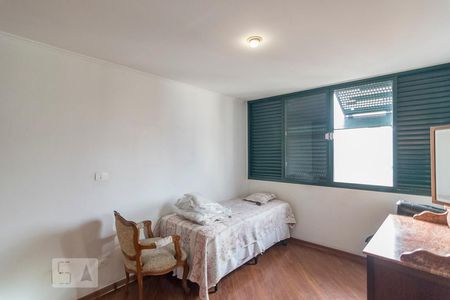 Apartamento à venda com 176m², 4 quartos e 3 vagas Apartamento à venda com 176m², 4 quartos e 3 vagasQuarto 2