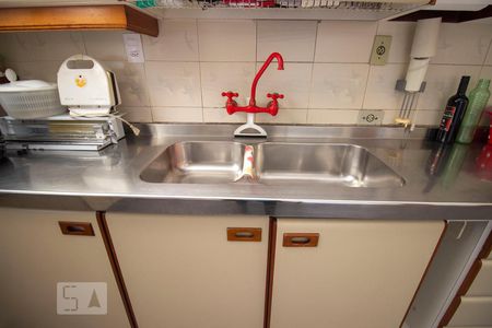 Casa à venda com 330m², 3 quartos e 2 vagasCozinha - Torneira