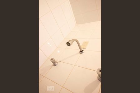 Casa à venda com 330m², 3 quartos e 2 vagasChuveiro