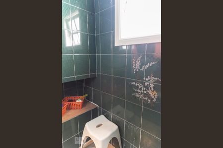 Casa à venda com 475m², 4 quartos e 5 vagasBanheiro suíte 2