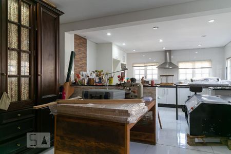 Casa à venda com 475m², 4 quartos e 5 vagasCasa anexa